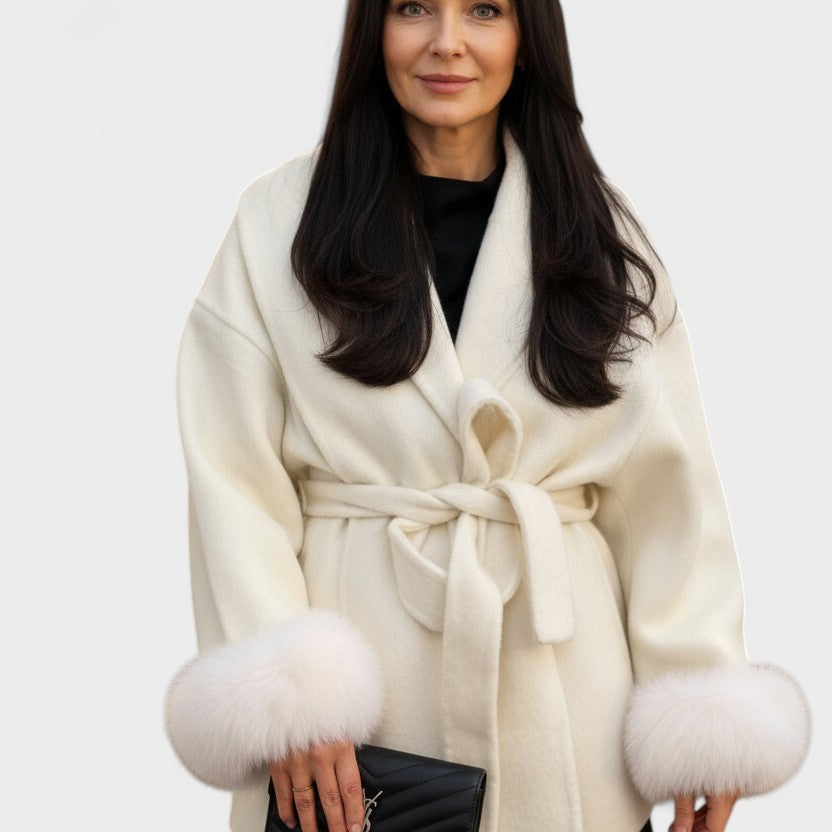 Dagmar™ | Elegantni kaput s eko krznom