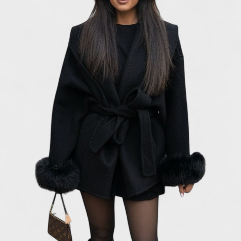 Dagmar™ | Elegantni kaput s eko krznom